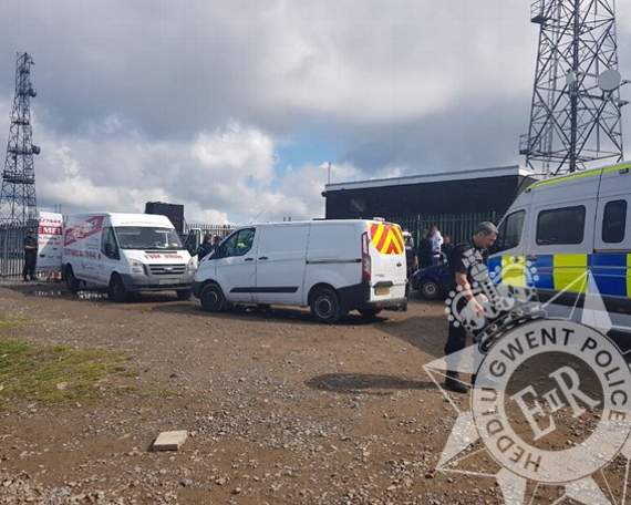 Police halt an illegal rave