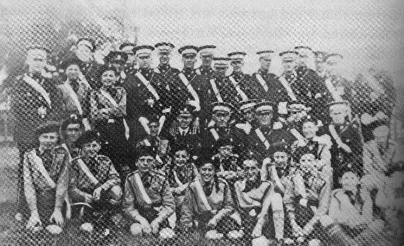 St John Ambulance Brigade, Blaenau Ffestiniog, at Chirk Castle, 1938. All senior members had volunteered to be reservists in the Army Medical Corps.