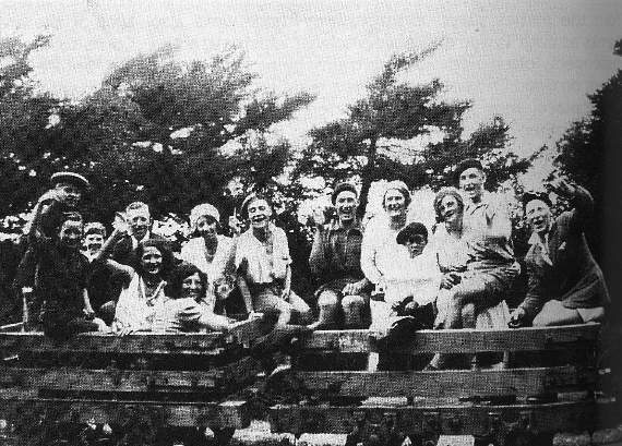 The wagons could be hired by picnic parties. The wagons would be taken up the line by train, and then left to freewheel down when the group had finished their day’s excursion. This photograph was taken on 27 July, 1932 (Photo: Martin Fuller Collection)