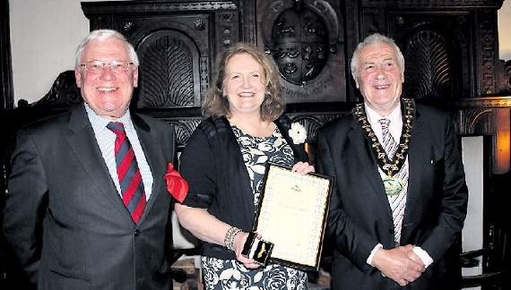 Sister Veronica Jarman receives her Gold Kite Award