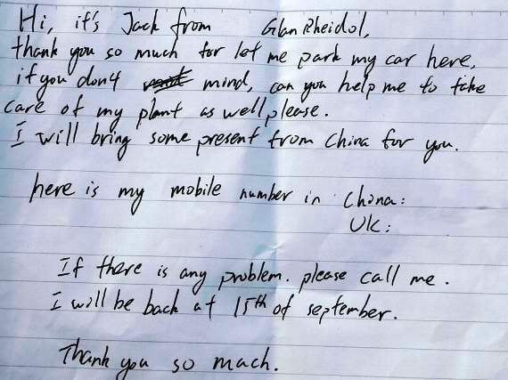 A copy of the note a Chinese student called Jack left, saying he would be back for the car in September