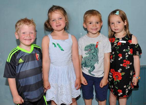 Adrodd Meithrin, yn gyntaf Gruff Owen; yn ail Cati Prichard ac yn gydradd drydydd Math Jones ac Ania Jones