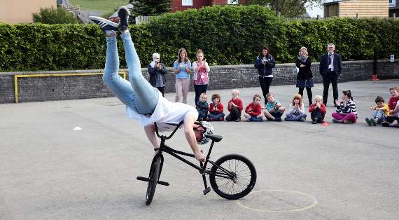Matti entertaining the children with his display performances