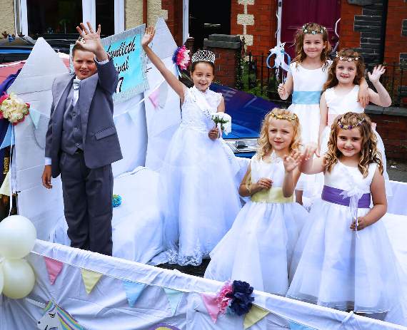 King and Queen float: Kayden Heard, carnival king; Cadi Speak, carnival queen with attendants, Ilah Grace Davies, Ella May Hughes, Hallie Owen and Emily Heard