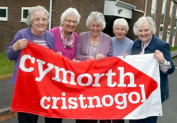 Mair Jones, Eirlys Morgans, Val Davies, Brenda Baigent and Nesta Edwards