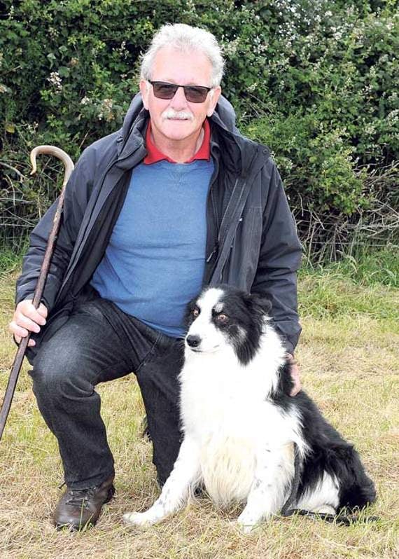 Gwynfor Owen gyda Moss, 8 oed, a fu’n cystadlu yn y dosbarth agored