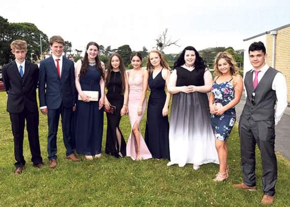 This group of friends all came to Ysgol Glan-y-Môr, Pwllheli from Ysgol Llangybi in Year 7 and ended their time together at the Year 11’s Prom