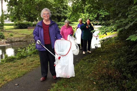 Cllr Nerys Lloyd with Eleanor Evans, Anne Evans and Linda Hughes picking up litter