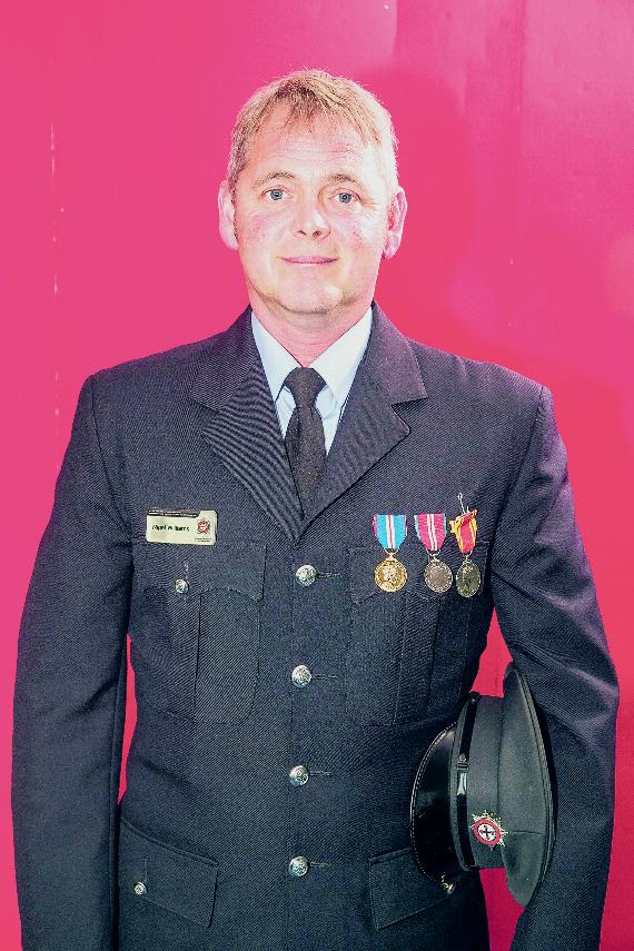 Nigel Gordon Williams received a medal for 20 years of service