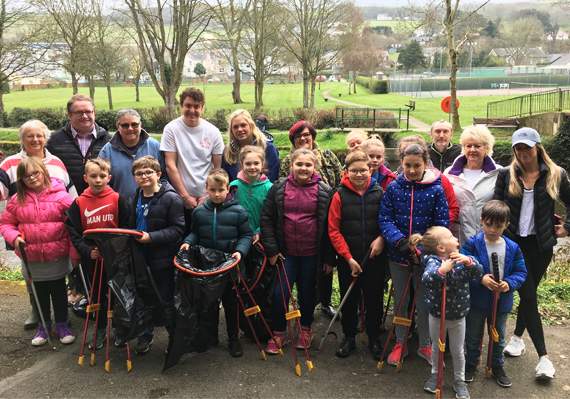 Litter-pickers and Aberaeron mayor Cllr Rhys Davies at the river