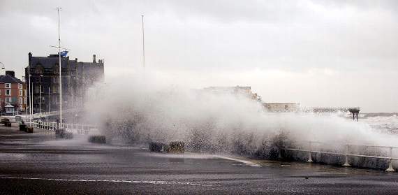 Huge waves whipped up by Storm Eleanor. 18DPJ11JAN15