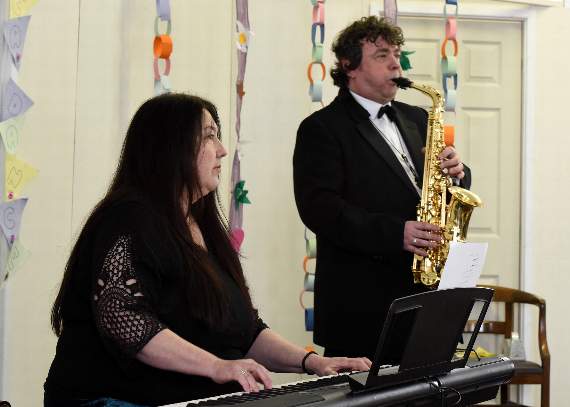 Music for the tea dance held in Pwllheli was provided by Mandi Williams and Edwin Humphreys