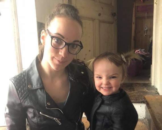 Kiara with mum Kim Rowlands. Photo: Facebook