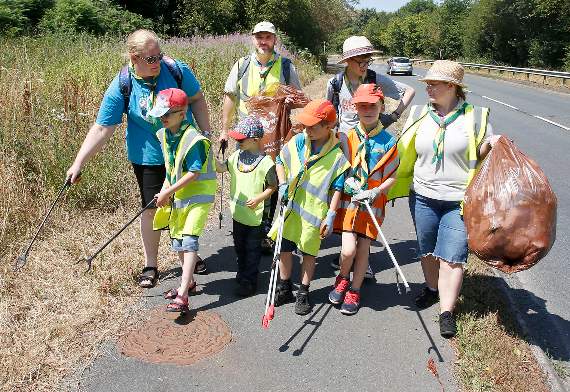 Beaver leader Felicity Knight, Explorer leader Andrew Chick, Oskar Bond, group Scout leader Julieann Evans, William Knight, Domonic Knight, Gabriel Goodsell and Oscar Rowe