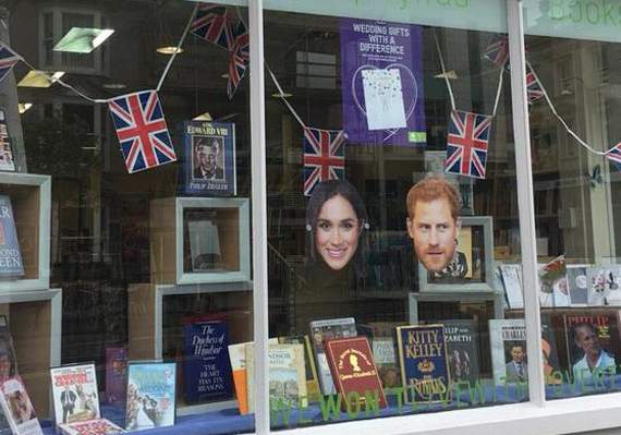 The window display marking the royal wedding at Aberystwyth’s Oxfam Bookshop before it was taken down after online complaints. Photo: Gruffudd Antur/Twitter