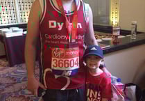 Dylan runs hottest London Marathon to honour friend