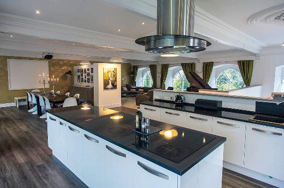 The house comes complete with fixtures, fittings and furniture