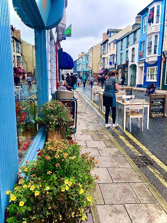 Mikey’s Café Bar have been making use of the new space outside their business. Photo by Polly Leonard.