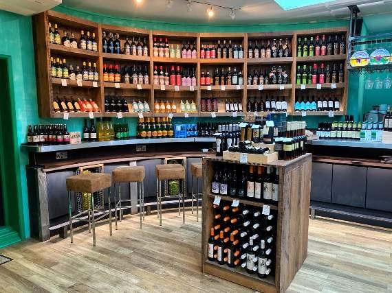 The extended wine shop in the Pier Street Ultracomida