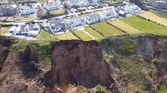 Images showing the scale of the landslide. Credit to Christian Pilling