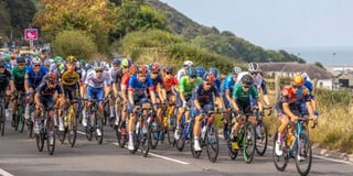 Aber's Gruff Lewis still in breakaway group as chasing peloton makes a move