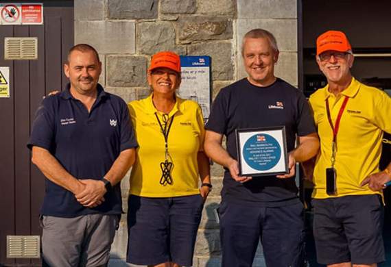 Paul Williams (left) and Rob Williams of Barmouth RNLI with Belinda and James
