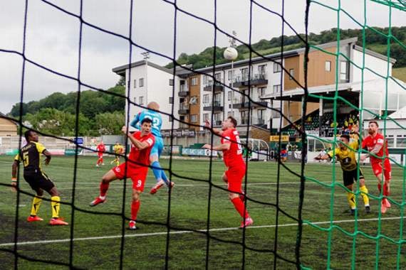 Craig Curran puts Nomads into the lead (Pic: FA Wales)