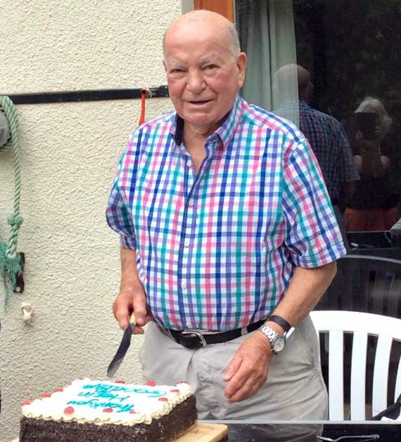 Hefin was joined by members of the Aberystwyth Parkinson's group in celebrating his 20 years with the organisation