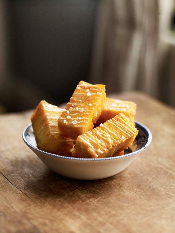...with the delicious accompaniment of Confit Potatoes.