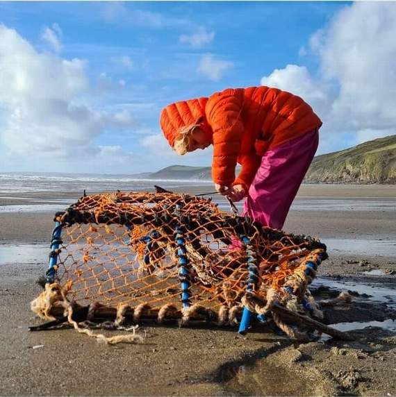 Pupils collected beach waste to make into colourful bracelets for Comic Relief