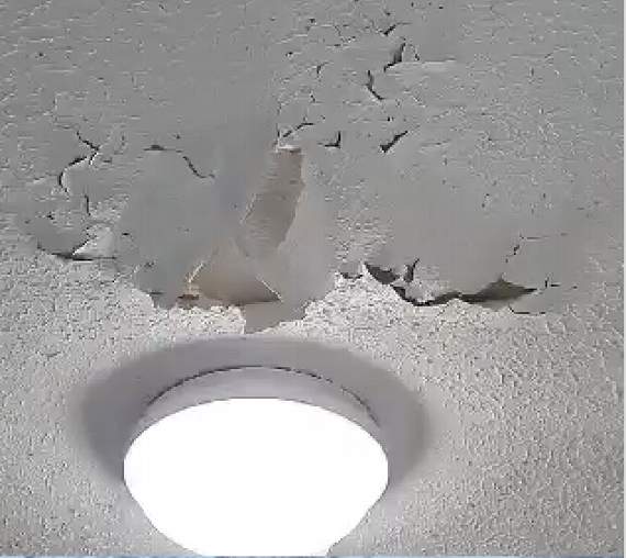Peeling paintwork in the bathroom