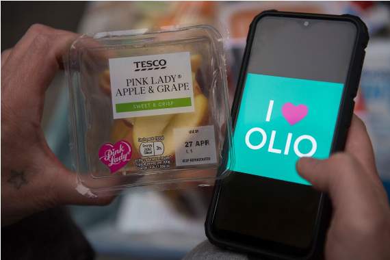 The scheme uses the OLIO food-sharing app
