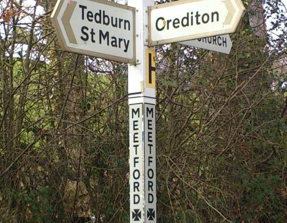 Evidence of a Lilly Brook can be found near Meetford Cross, between Tedburn St Mary, Venny Tedburn and Crediton.