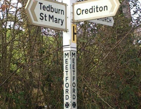 Evidence of a Lilly Brook can be found near Meetford Cross, between Tedburn St Mary, Venny Tedburn and Crediton.