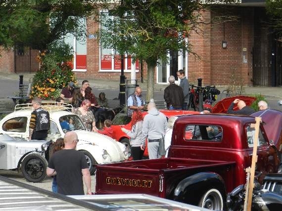 A view over Crediton Town Square during the Cars and Coffee event. NP 091021 02