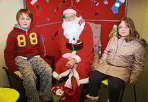 Thousands flock to Christmas market