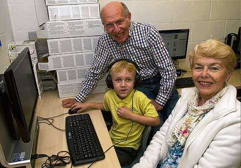 ICT experts bridge the generation gap