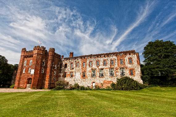 <p>Farnham Castle was attacked by vandals in 1960.</p>