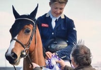 Harry beats his dad and is praised by Broome