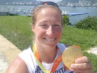Golden day for Paralympians Morris, Hermitage