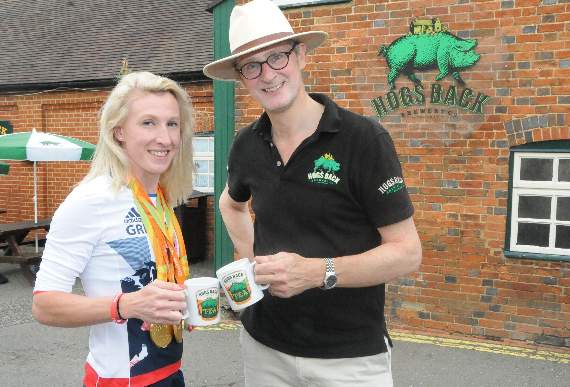 Georgie Hermitage and Rupert Thompson. FD40-84-16