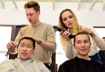 'Bald role models' help Teens Unite