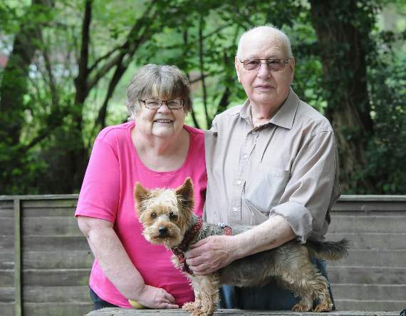 Valerie and Patrick Barton (BD21-102-17)