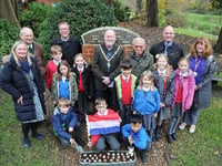 Tulips strengthen Dutch friendship
