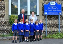 School joins trust