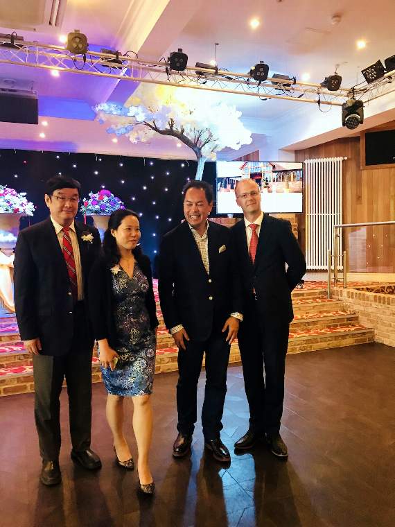 Yew-Kiat Phang, director of the UCF Group and Mrs Xiaomin Zhang, owner of Old Thorns