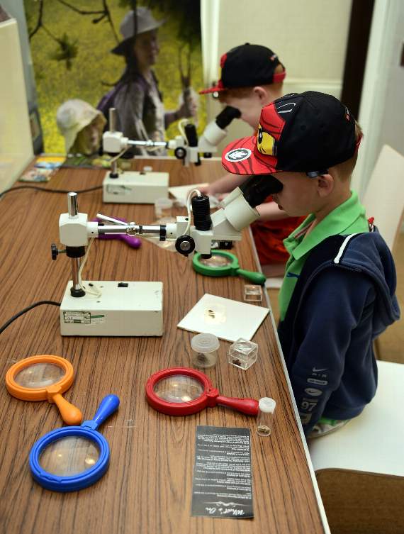 Children use the equipment in the new discovery room. Picture order no: AD21-137-18