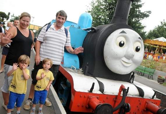 The Kearneyfamily enjoying their day out with Thomas on the Watercress Line. Picture order no: AD33-142-18