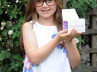 Izzy braves the chop to support her auntie