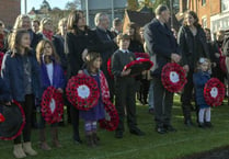 Haslemere pays tribute to the fallen on Armistice’s centenary
